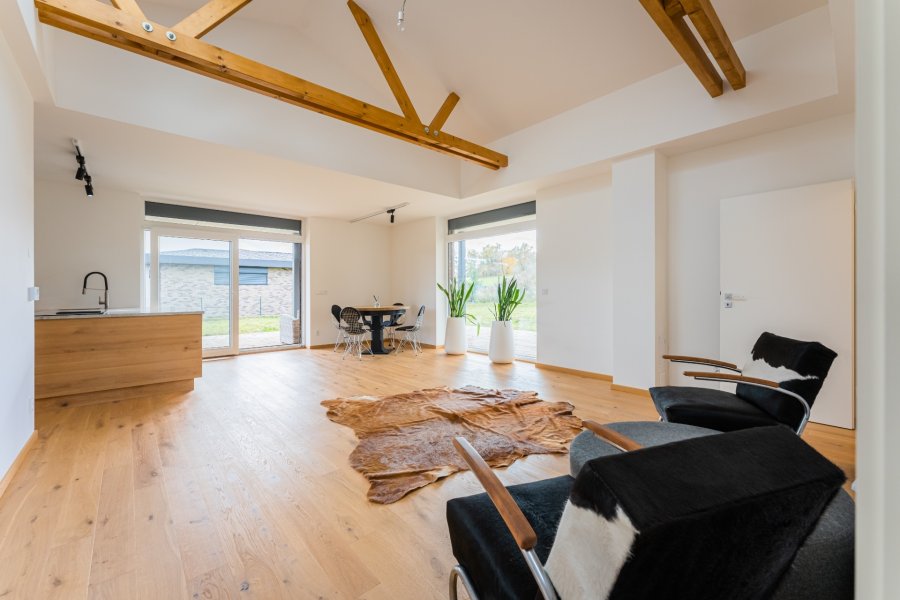 dům za Prahou na pronájem