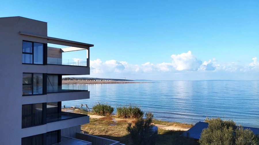 byt na prodej s výhledem na moře v Chorvatsku, ostrov Pag