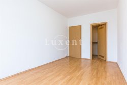 loznice s satnou Praha 10