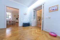 průchozí místnost