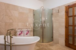 designova vana a sprchovy kout