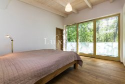 loznice s vyhledem do obory