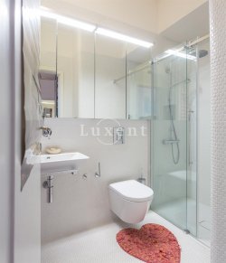 koupelna se sprchovym koutem