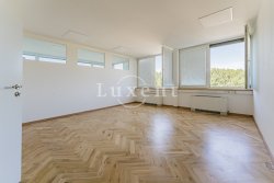 menší kancelář