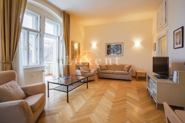 Pronájem bytu 2+kk/B, 71 m2, Praha 5 - Malá Strana