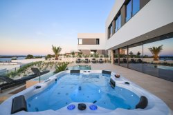 jacuzzi 