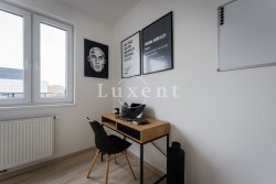 pokoj pohled na pracovni misto