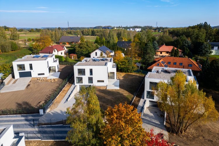 Prodej rodinného domu 7+kk/2T/G, 350 m2 na pozemku 1069 m2, Velké Popovice