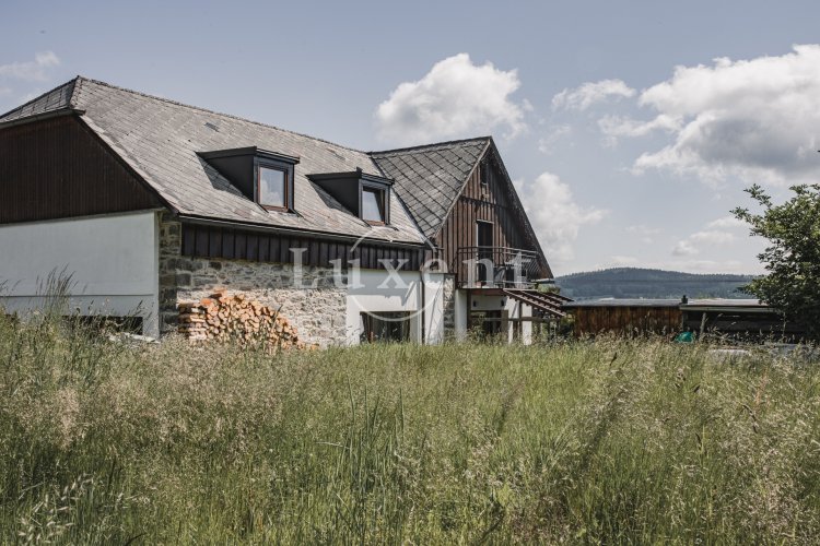 Sale family house 7+kt, 572 sqm, on a plot of 2272 sqm, Zdíkov - Šumava