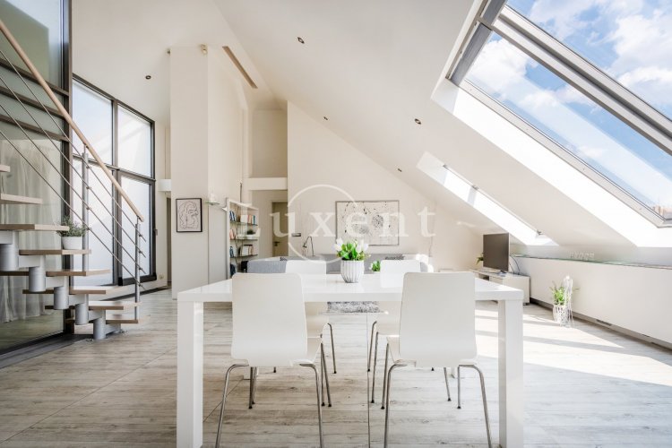 Prodej unikátního bytu 5+kk/3T, 172 m2, Petřínská, Praha 5 - Malá Strana