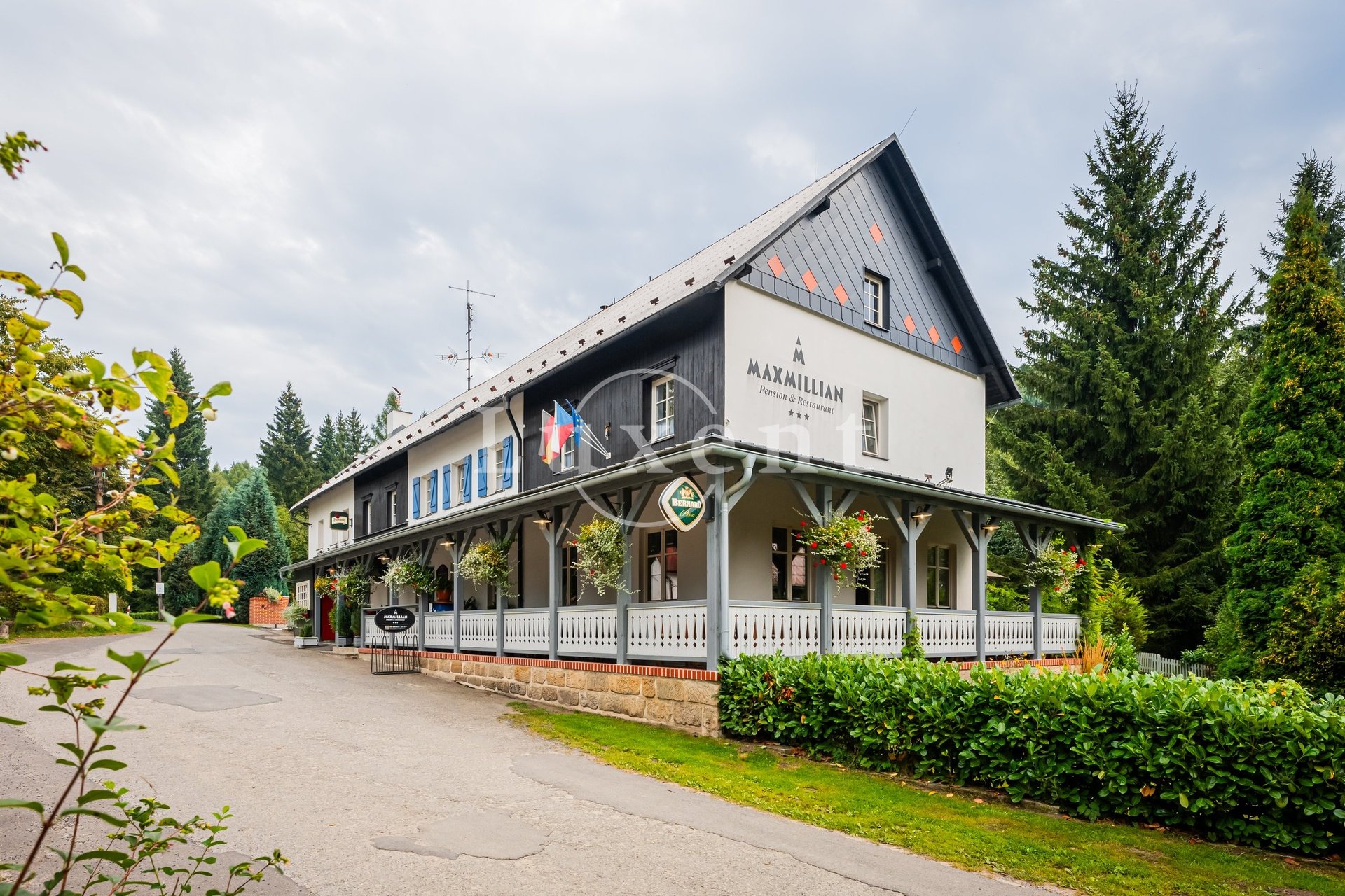 Prodej penzionu a restaurace, 770 m2, na pozemku