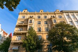 dům na Náměstí Jiřího z Poděbrad