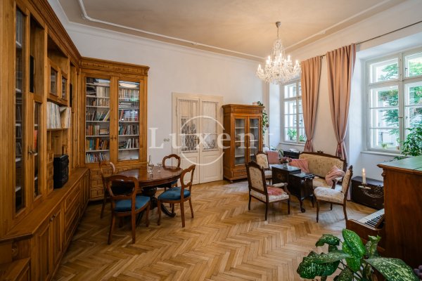Prodej bytu 2+kk/B 50 m2, s pavlačí 11 m2, Praha -
