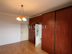 vestavěné skříně