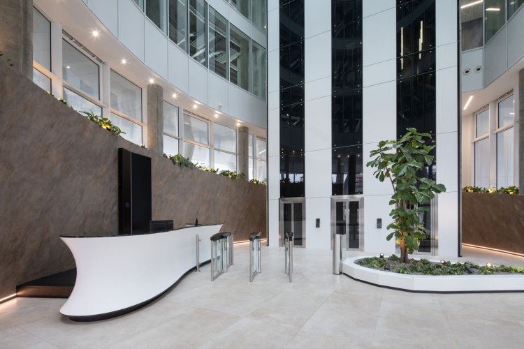 Rent of an office unit, 388 sqm, Prague 5 - Smíchov