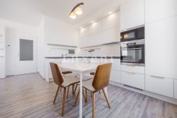 kuchyně s jídelnou