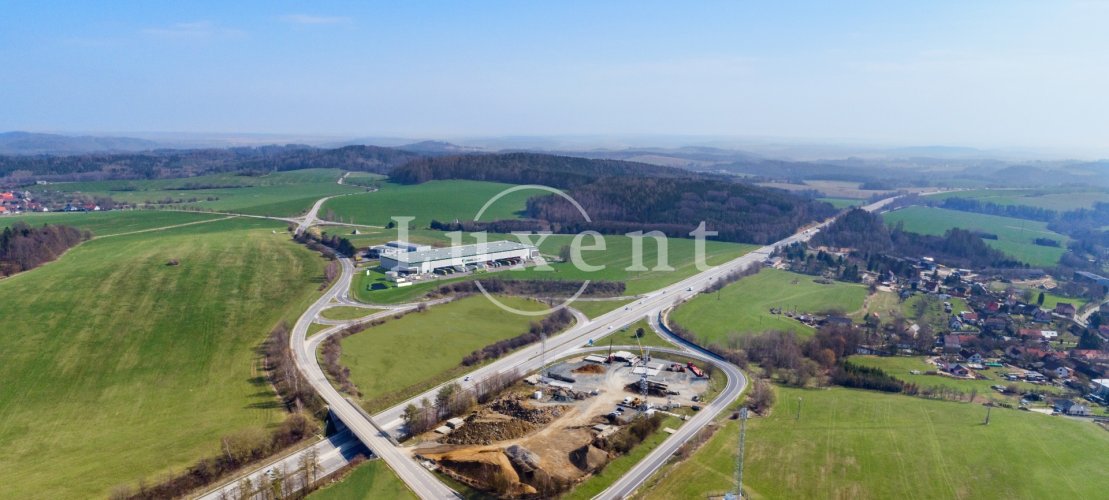 Pronájem skladového prostoru, 20 570 m2, Ostředek
