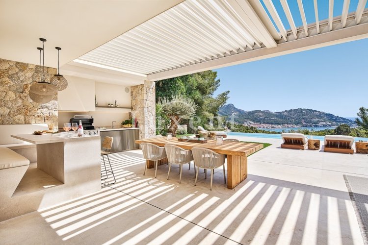 Prodej výjimečné vily v prestižní lokalitě 521 m2, na poz. 1 200 m2 , Port d'Andratx - Mallorca