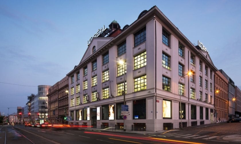 Rent of a commercial unit, 247 sqm, Palác Křižík, Prague 5