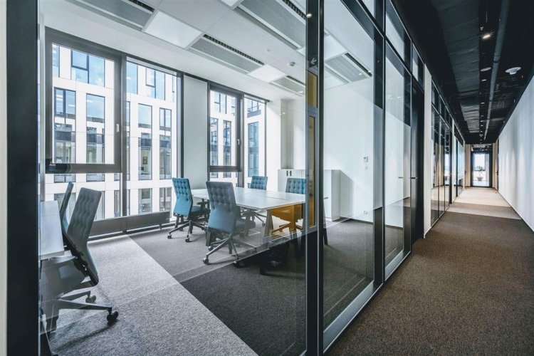 Pronájem moderních komerčních prostor, Churchill I,  457 m², Praha 2