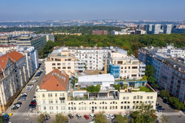 Pronájem obchodního prostoru, 376,2 m2, Praha 3 -