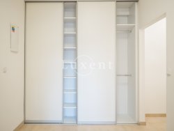 otevrena vestavena skrin