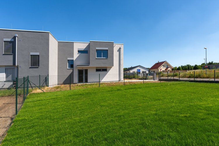 Sale family house, 4+kt, 174 sqm, with terrace, on plot of 442 sqm, Chýně, Prague-west