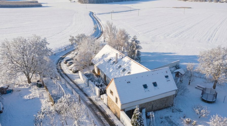 Prodej vícegeneračního rodinného domu 8+1, na pozemku 2.913 m², Kvítkovice, České Budějovice