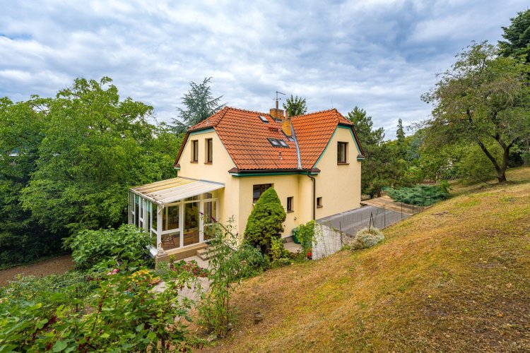 Prodej vily 239 m², na pozemku 1644 m², Praha 4 - Modřany