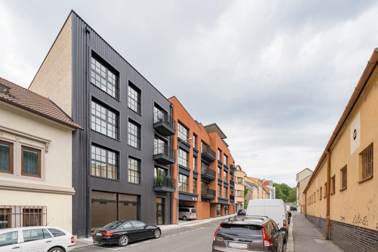 Sale of a commercial unit 99,9 sqm, in the project Garden Lofts, Prague 5 - Pechlátova str.