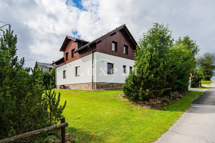 Sale of a low-energy family house 5+1, 203 m², land 706 m², Kvilda, Šumava