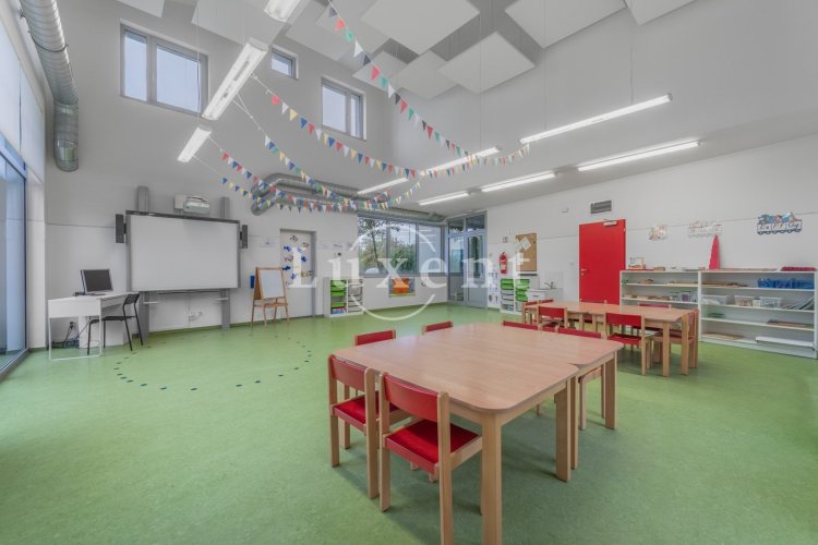 Prodej budovy mateřské školky 310 m² s bytem a zahradou, pozemek 1 069 m², Praha 10 – Strašnice