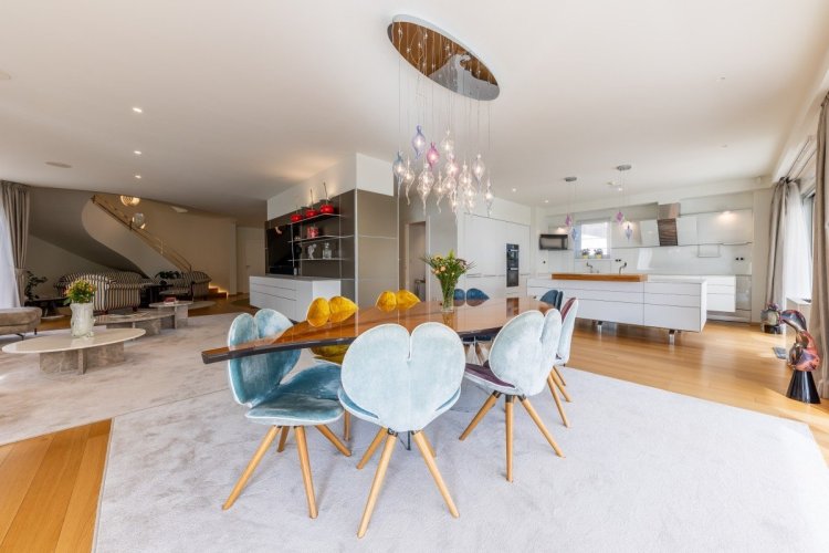 Exceptional seaside villa for sale on a 930 m² plot, Split, Croatia