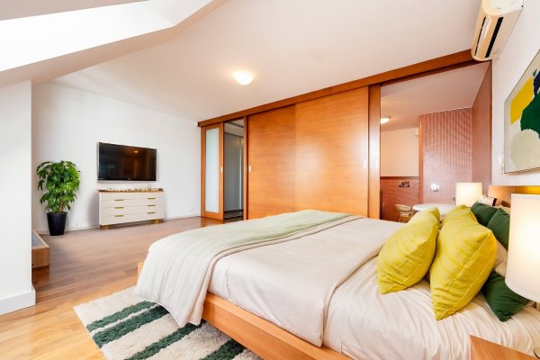 ložnice zařízená