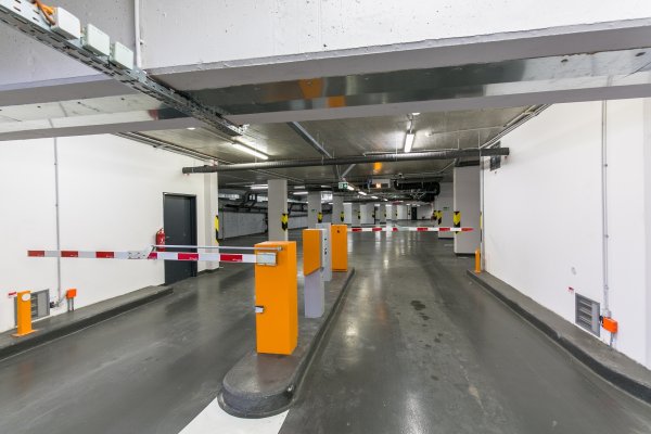 garaze Pankrac Praha 4